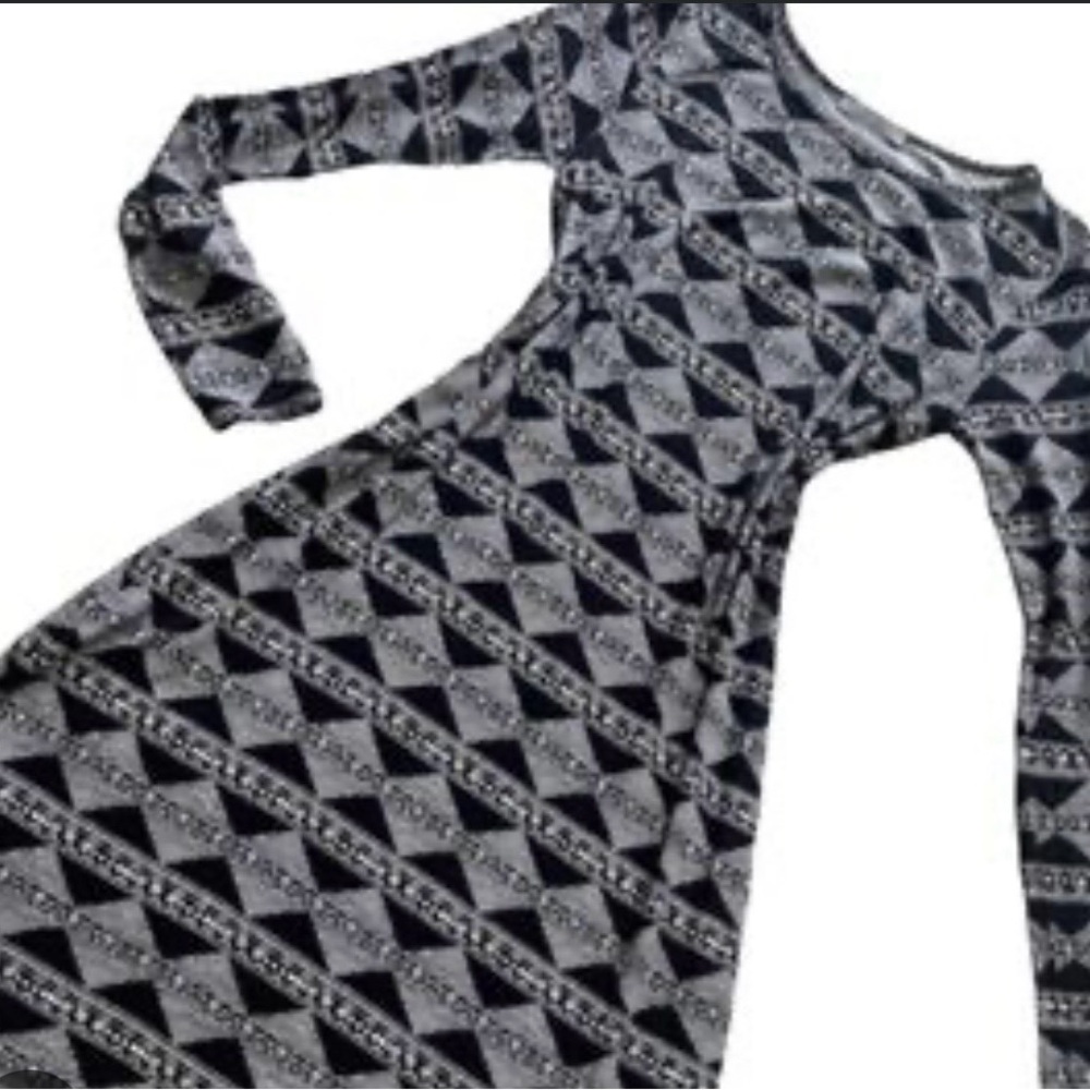 Loveappella Black and Gray Patterned Dress